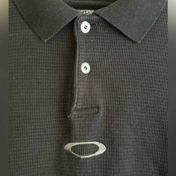 Oakley Vintage Men’s Polo Shirt - Picture 2 of 4